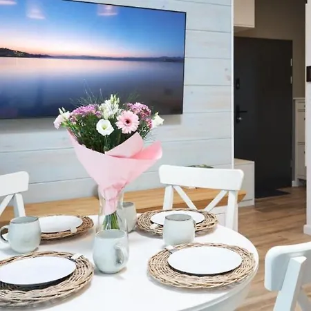 White Glove Deluxe Olimpijska *