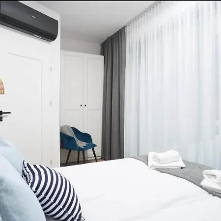 White Glove Deluxe Olimpijska * Ольштын